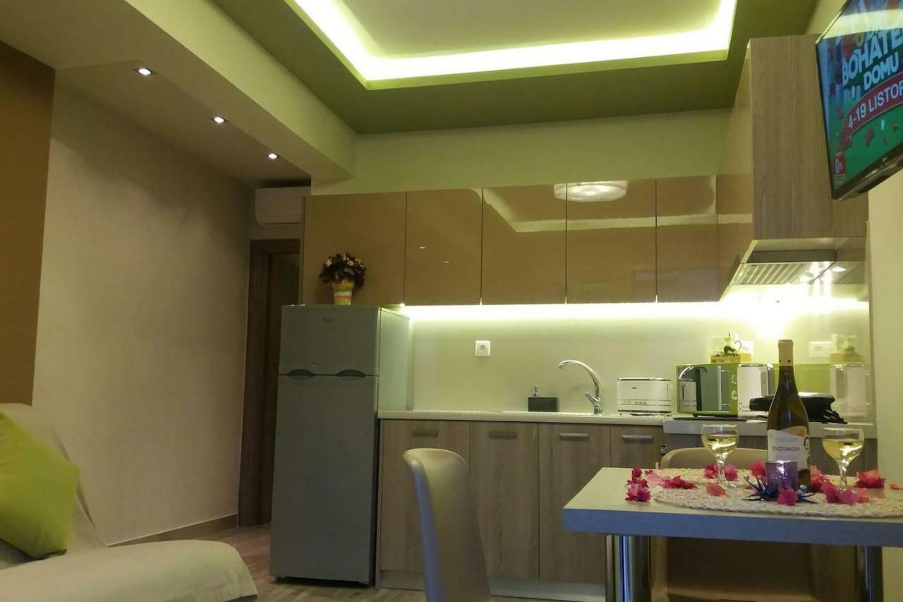 New Luxury Apartments In Плакиас Экстерьер фото